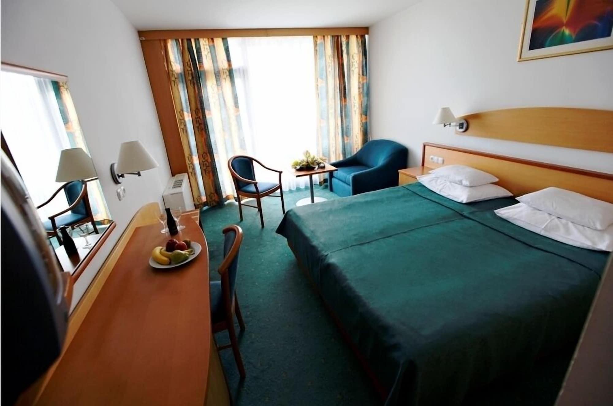 Hotel Termal - Terme 3000 - Sava Hotels & Resorts Moravske-Toplice Eksteriør billede