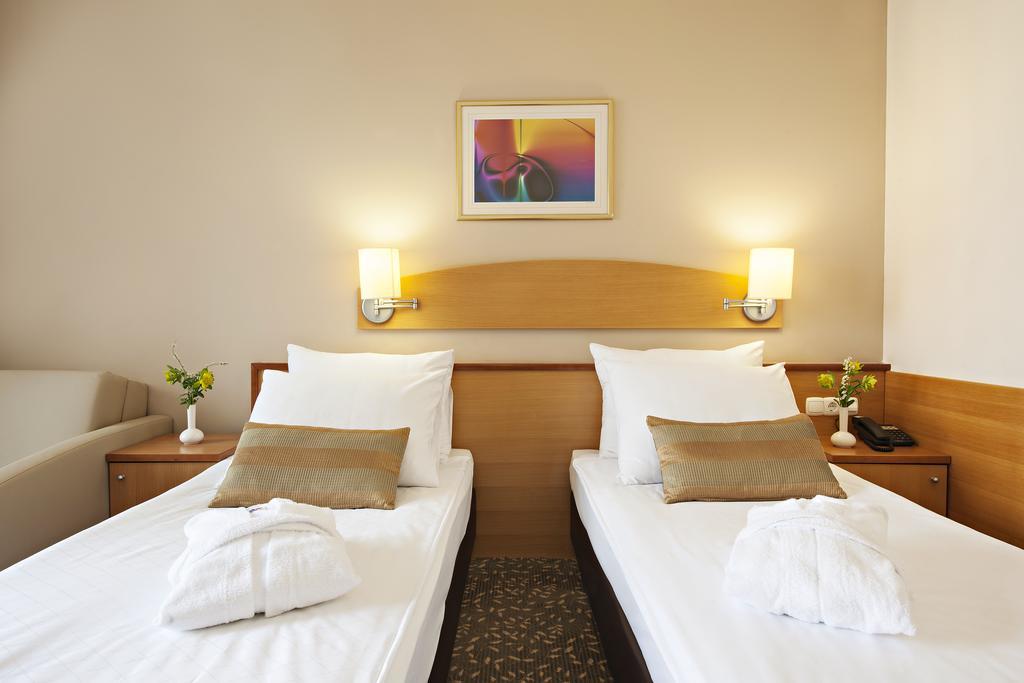Hotel Termal - Terme 3000 - Sava Hotels & Resorts Moravske-Toplice Eksteriør billede
